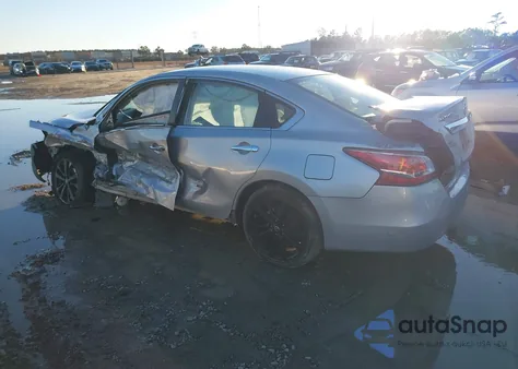 2013 Nissan Altima 2.5 S z USA, uszkodzony, nr VIN 1N4AL3AP1DC913918